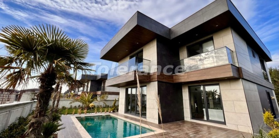 Вилла 5+1 в Силиври, Стамбул, Турция №213587