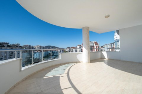 Аренда квартиры  в Аланье, Анталье, Турция 3+1, 140м2, №216638 – фото 12