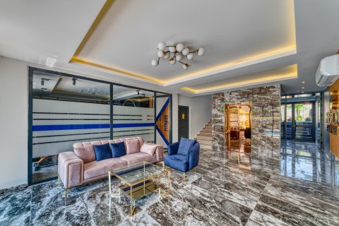 Аренда квартиры  в Аланье, Анталье, Турция 1+1, 45м2, №216642 – фото 17