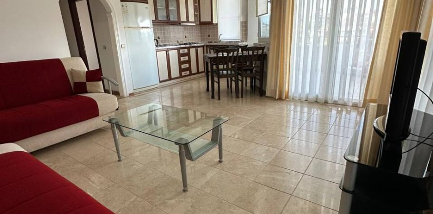 2+1 Apartment  in Alanya, Antalya, Turkey No. 215290