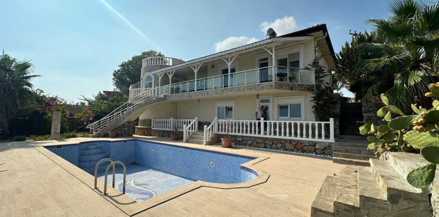 Вилла 4+1 в Газипаше, Анталья, Турция №213788