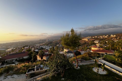 Villa for sale  in Alanya, Antalya, Turkey, 4 bedrooms, 200m2, No. 221579 – photo 11