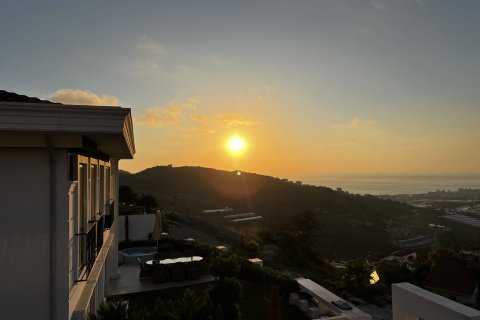 Villa for sale  in Alanya, Antalya, Turkey, 4 bedrooms, 200m2, No. 221579 – photo 8