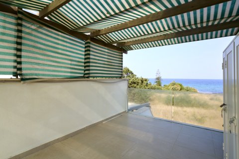 Продажа виллы  в Караогланоглу, Гирне, Северный Кипр 3+1, 205м2, №214665 – фото 18