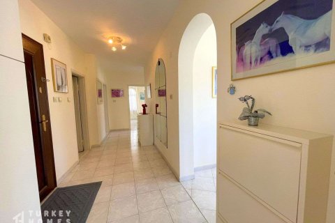 Продажа квартиры  в Аланье, Анталье, Турция 2+1, 140м2, №232929 – фото 3