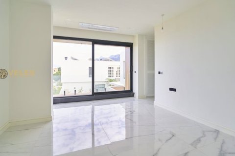 Продажа виллы  в Беллапаисе, Гирне, Северный Кипр 4+1, 600м2, №214481 – фото 16