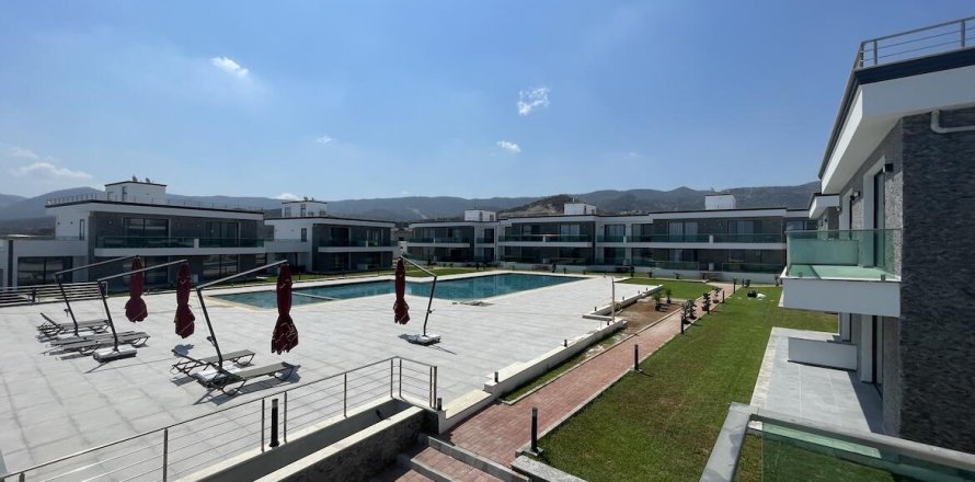 1+1 Apartment  in Bahceli, Girne, Northern Cyprus No. 214483