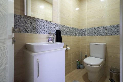 Apartment for sale in Girne, Northern Cyprus, 2 bedrooms, 90m2, No. 214479 – photo 13