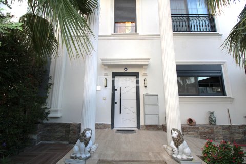 Villa for sale  in Belek, Antalya, Turkey, 4 bedrooms, 210m2, No. 214914 – photo 3