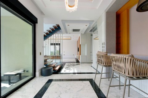 ویلا در  Alanya ، ترکیه 4 خوابه ، 285 متر مربع.  شماره 218640 - 8