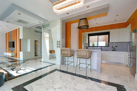 ویلا در  Alanya ، ترکیه 4 خوابه ، 285 متر مربع.  شماره 218640 - 4