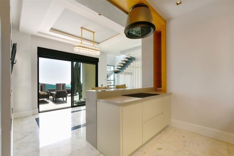 ویلا در  Alanya ، ترکیه 4 خوابه ، 285 متر مربع.  شماره 218640 - 6