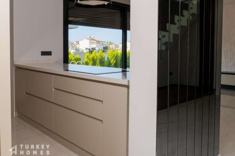 3+1 Villa in Kusadasi, Aydin, Türkei Nr. 233353 - 11