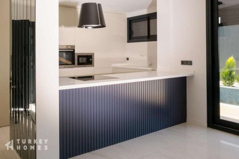 3+1 Villa in Kusadasi, Aydin, Türkei Nr. 233353 - 14