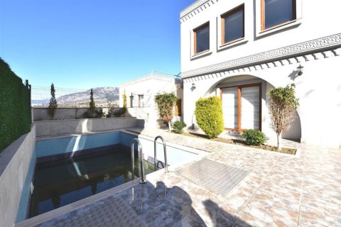 ویلا در  Alanya ، ترکیه 2 خوابه ، 120 متر مربع.  شماره 218923 - 12