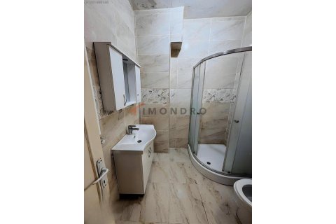 آپارتمان در Fatih،  Istanbul ، ترکیه 2 خوابه ، 115 متر مربع.  شماره 219912 - 18