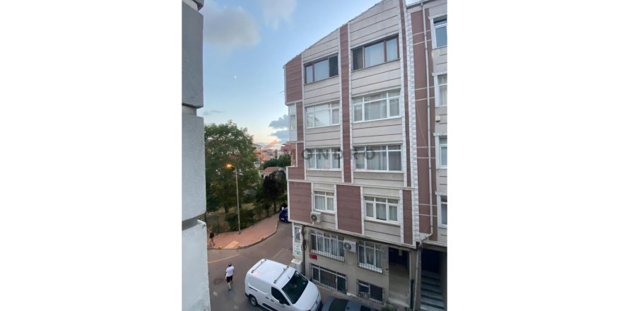 آپارتمان در Fatih،  Istanbul ، ترکیه 2 خوابه ، 75 متر مربع.  شماره 219909