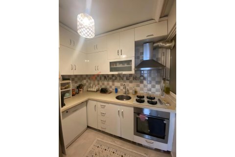 آپارتمان در Fatih،  Istanbul ، ترکیه 2 خوابه ، 75 متر مربع.  شماره 219909 - 9