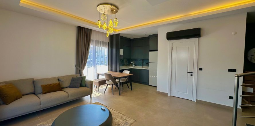 2+1 Lägenhet  i Oba, Antalya, Turkiet Nr. 218939