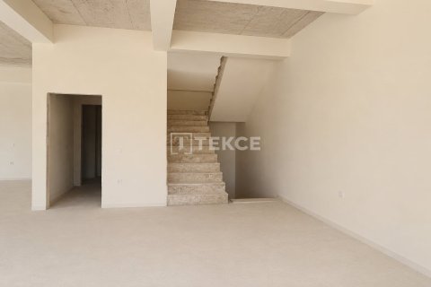 ملک تجاری در Antalya ، ترکیه 691 متر مربع. شماره 237473 - 7