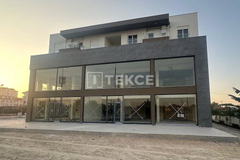 ملک تجاری در Antalya ، ترکیه 691 متر مربع. شماره 237473 - 1