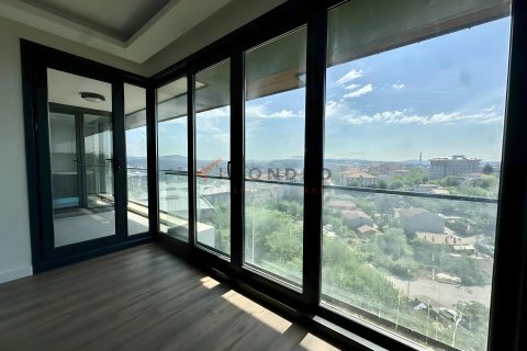 5+1 Wohnung in Üsküdar, Istanbul, Türkei Nr. 237478 - 3