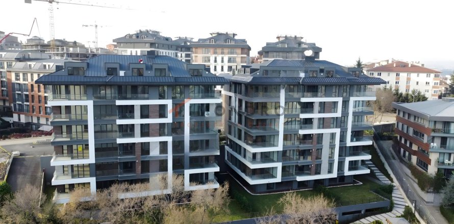 5+1 Wohnung in Üsküdar, Istanbul, Türkei Nr. 237478