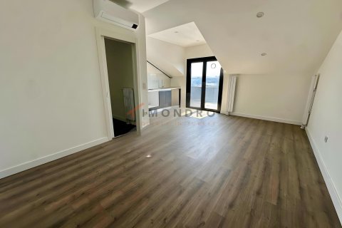 5+1 Wohnung in Üsküdar, Istanbul, Türkei Nr. 237478 - 16