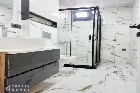 Apartment for sale  in Istanbul, Turkey, 2 bedrooms, 112m2, No. 233669 – photo 10