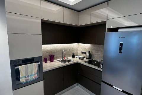 Аренда квартиры  в Аланье, Анталье, Турция 1+1, 60м2, №211952 – фото 2