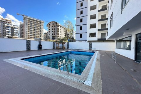 2+1 Takleilighet  i Mahmutlar, Antalya, Tyrkia Nr. 230003