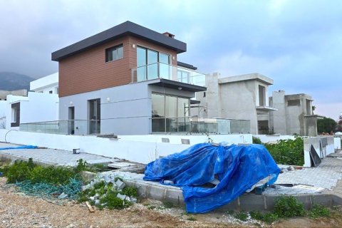 Villa for sale  in Catalkoy, Girne, Northern Cyprus, 4 bedrooms, 200m2, No. 214493 – photo 19