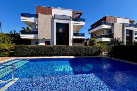 ویلا در  Konakli ، ترکیه 3 خوابه ، 215 متر مربع.  شماره 217307 - 14