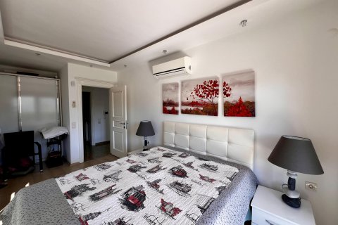 ویلا در  Konakli ، ترکیه 3 خوابه ، 215 متر مربع.  شماره 217307 - 8