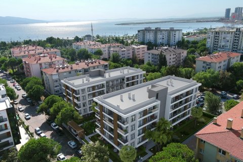 1+1 Apartment  in Izmir, Turkey No. 230497