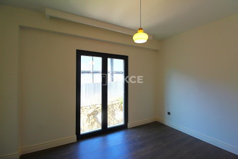 آپارتمان در  Istanbul ، ترکیه 4 خوابه ، 230 متر مربع.  شماره 216157 - 25