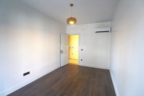 آپارتمان در  Istanbul ، ترکیه 5 خوابه ، 270 متر مربع.  شماره 216158 - 26