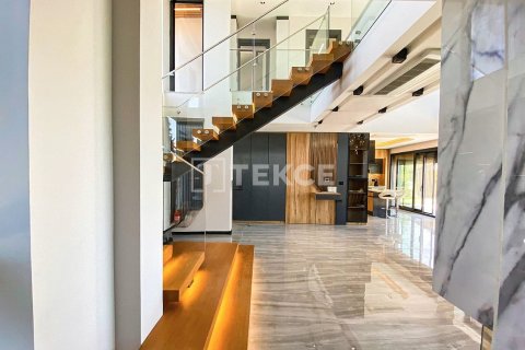 ویلا در  Foca ، ترکیه 5 خوابه ، 460 متر مربع.  شماره 216156 - 22