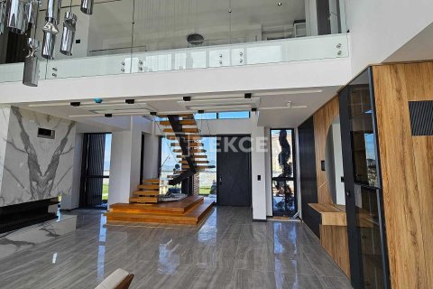 ویلا در  Foca ، ترکیه 5 خوابه ، 460 متر مربع.  شماره 216156 - 21