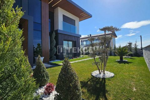 ویلا در  Foca ، ترکیه 5 خوابه ، 460 متر مربع.  شماره 216156 - 13