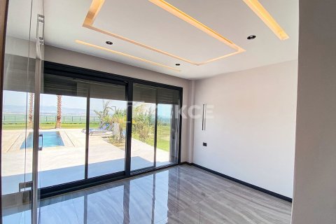 ویلا در  Foca ، ترکیه 5 خوابه ، 460 متر مربع.  شماره 216156 - 26