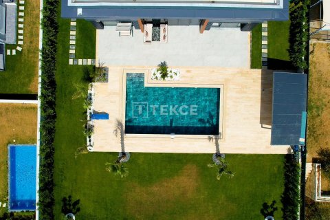 ویلا در  Foca ، ترکیه 5 خوابه ، 460 متر مربع.  شماره 216156 - 8