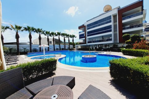 Аренда квартиры  в Аланье, Анталье, Турция 4+1, 250м2, №216606 – фото 3