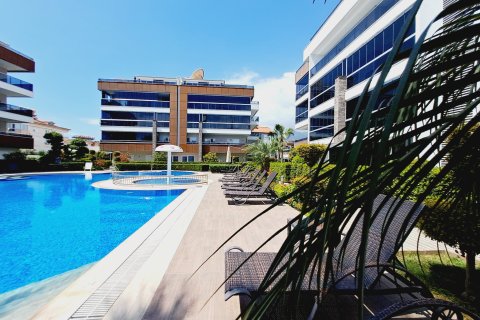 Аренда квартиры  в Аланье, Анталье, Турция 4+1, 250м2, №216606 – фото 5