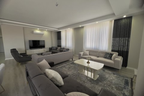 3+1 Apartment  in Mahmutlar, Antalya, Turkey No. 228944