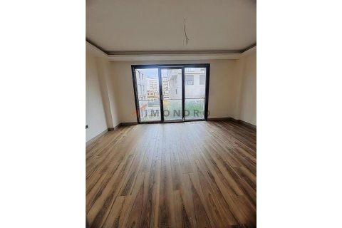 آپارتمان در Kadikoy، Istanbul ، ترکیه 2 خوابه ، 77 متر مربع. شماره 225203 - 2