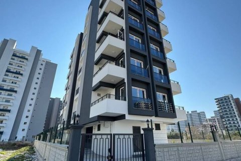1+1 Apartment  in Mersin, Turkey No. 229956