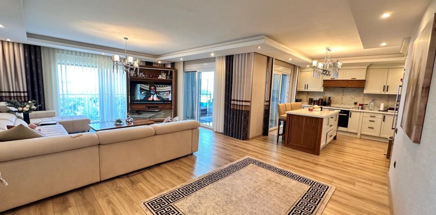 4+1 Apartment  in Alanya, Antalya, Turkey No. 217878