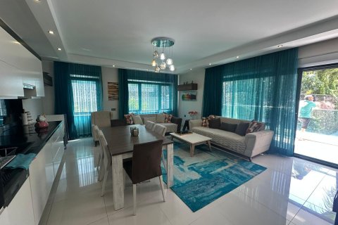 2+1 Lägenhet i Alanya, Antalya, Turkiet Nr. 217715 - 2