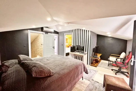 Продажа квартиры  в Турции 6+1, 320м2, №224090 – фото 25